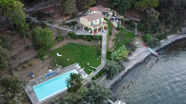 Villa Le Sprizze A Bordo Del Mare - Goelba Marciana Marina  Exterior foto