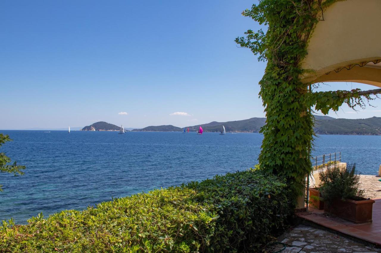 Villa Le Sprizze A Bordo Del Mare - Goelba Marciana Marina  Exterior foto