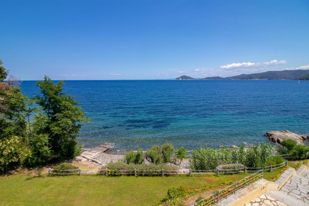 Villa Le Sprizze A Bordo Del Mare - Goelba Marciana Marina  Exterior foto