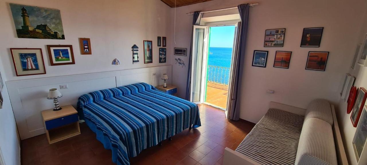 Villa Le Sprizze A Bordo Del Mare - Goelba Marciana Marina  Exterior foto