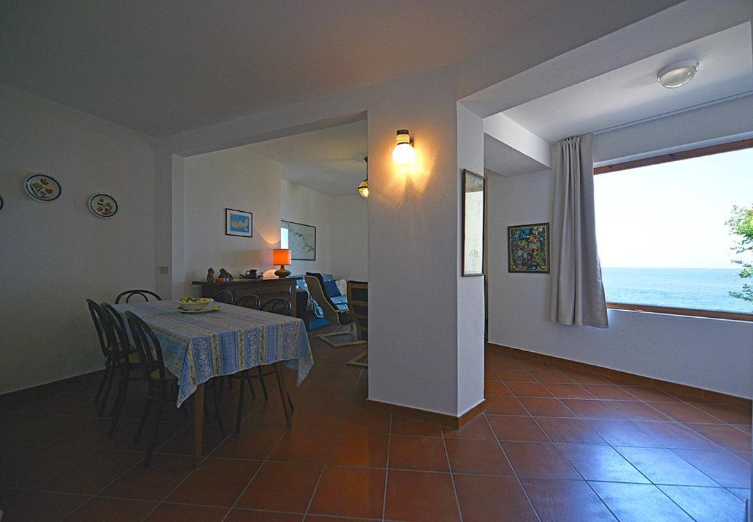 Villa Le Sprizze A Bordo Del Mare - Goelba Marciana Marina  Exterior foto